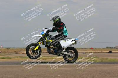 media/Sep-10-2023-Pacific Track Time (Sun) [[44210541ad]]/Group B/1220pm (Wheelie Bump)/